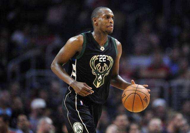 半场：马竞1-0圣吉罗斯，阿尔瓦雷斯破门，格列兹曼进球被吹