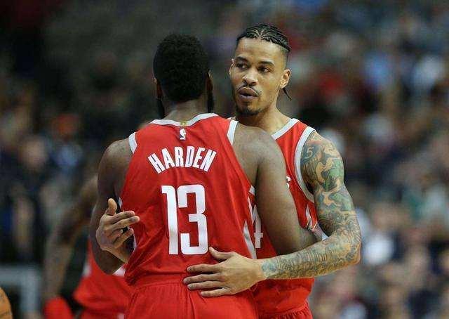 更是让看台 更是让看台